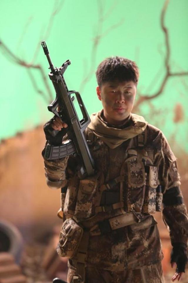 期待那么久的小庄终于携手刘猛为我们带来军旅题材的视觉盛宴《雷霆