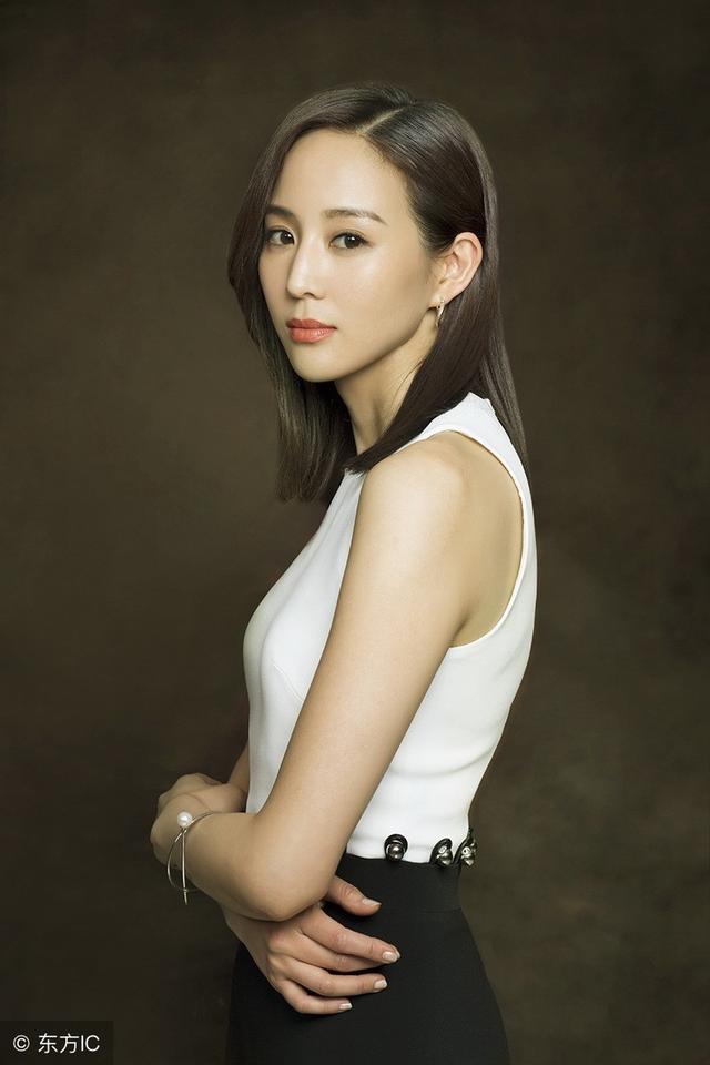 赵又廷的前女友,曾是法学硕士,因逛街被星探发现踏入演艺圈