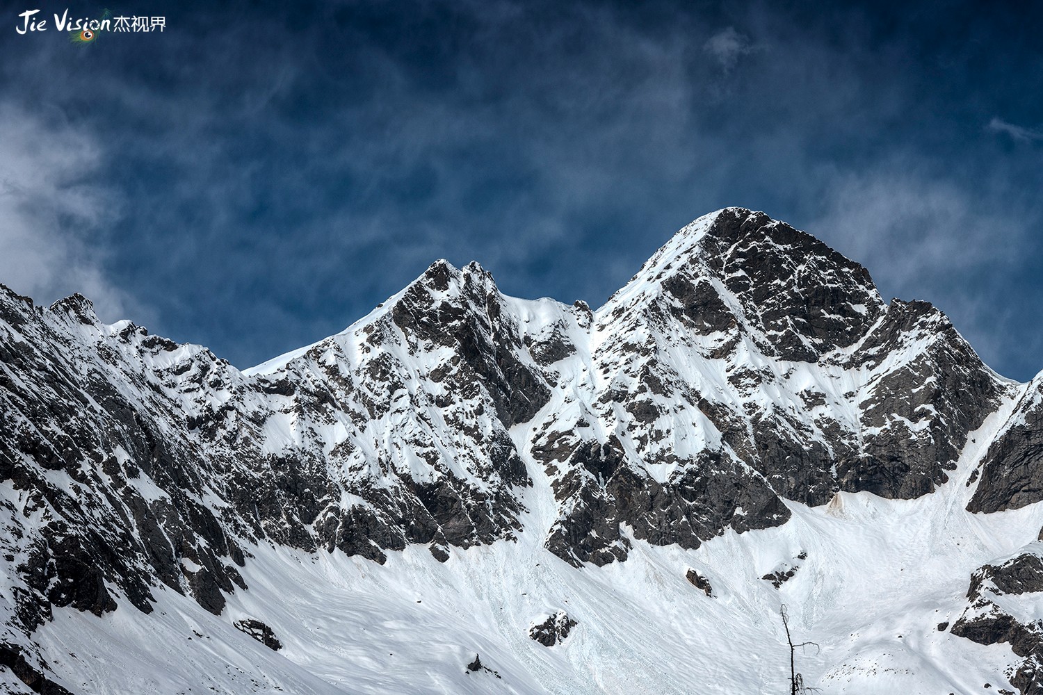揭开隐藏在大山深处的圣山美景 低调的"洛格斯"美得让人窒息!