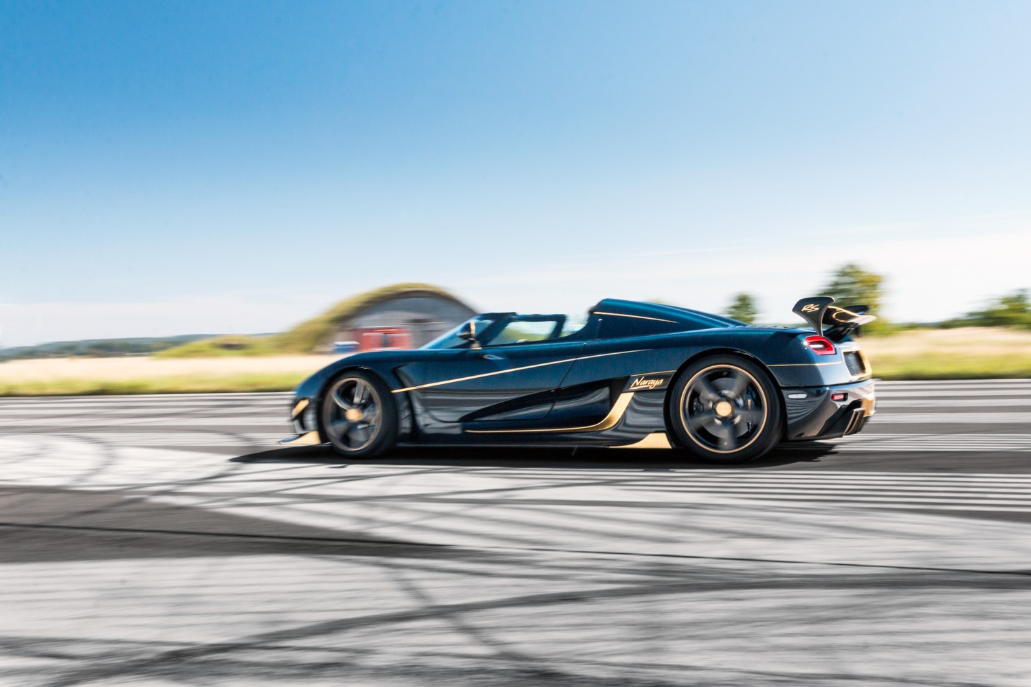科尼塞克 agera rs naraya with gold leaf