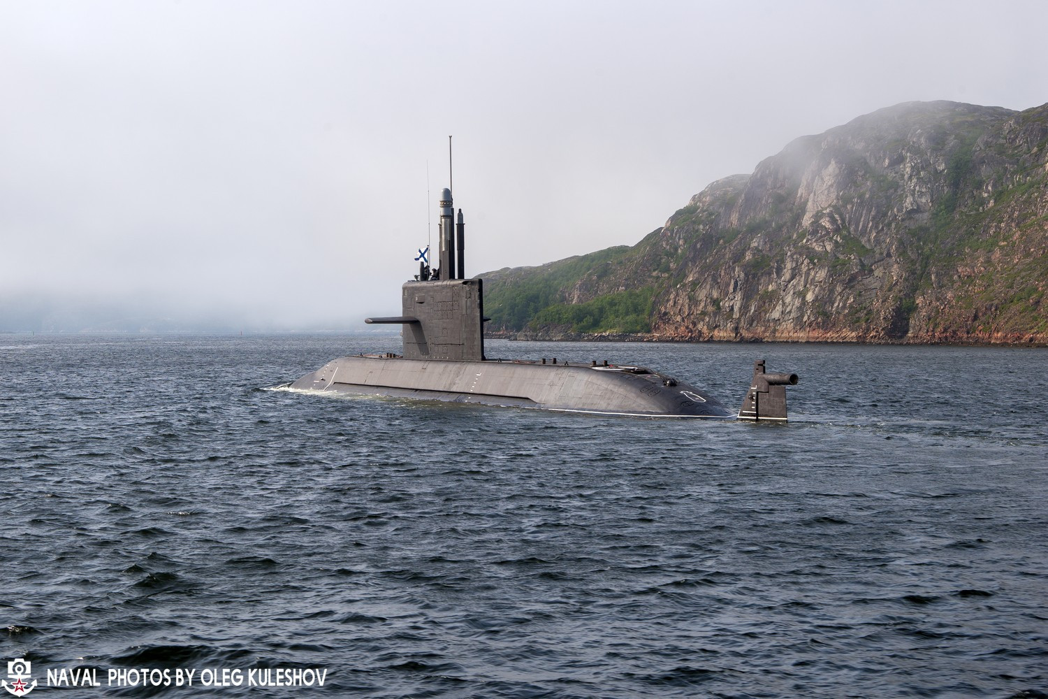 俄罗斯最新型的677型拉达级常规潜艇据说一直在各种试验中