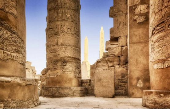 "一半给生者,一半给死者"的底比斯,有埃及最大的卡纳克古神庙