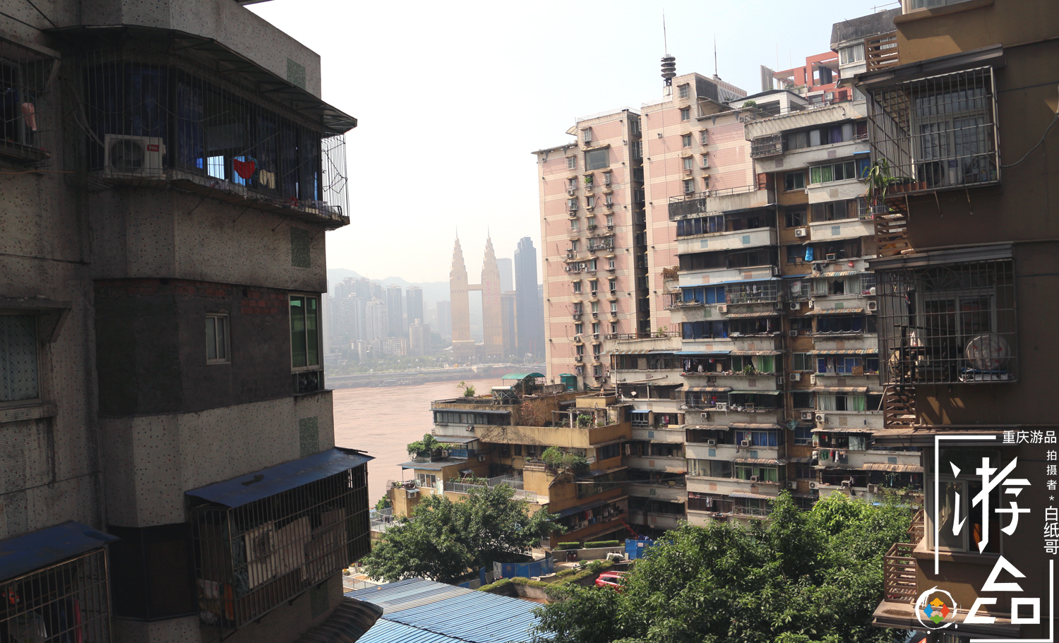 24层高楼没有电梯重庆白象居成为网红的背后