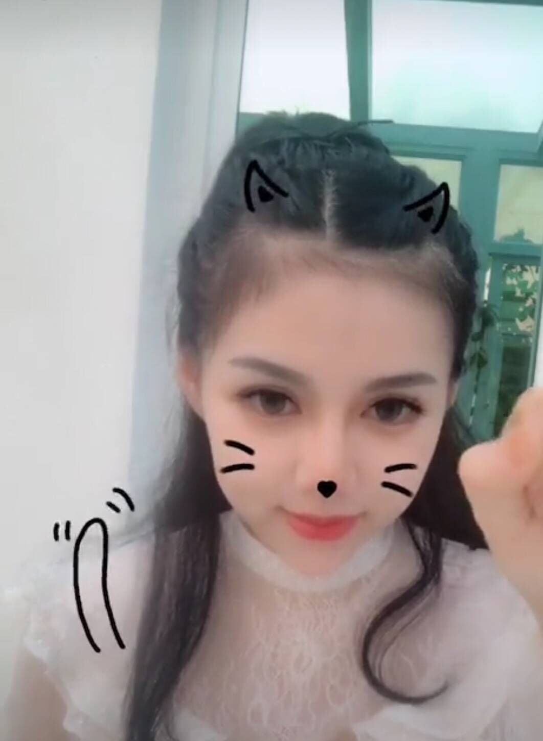 猫女林再次遭遇"整容"质疑,看完宝宝的颜值后,网友