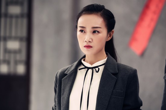 当甜美流朱化身热辣厉雪男 战菁一在低调中又一次让人惊艳