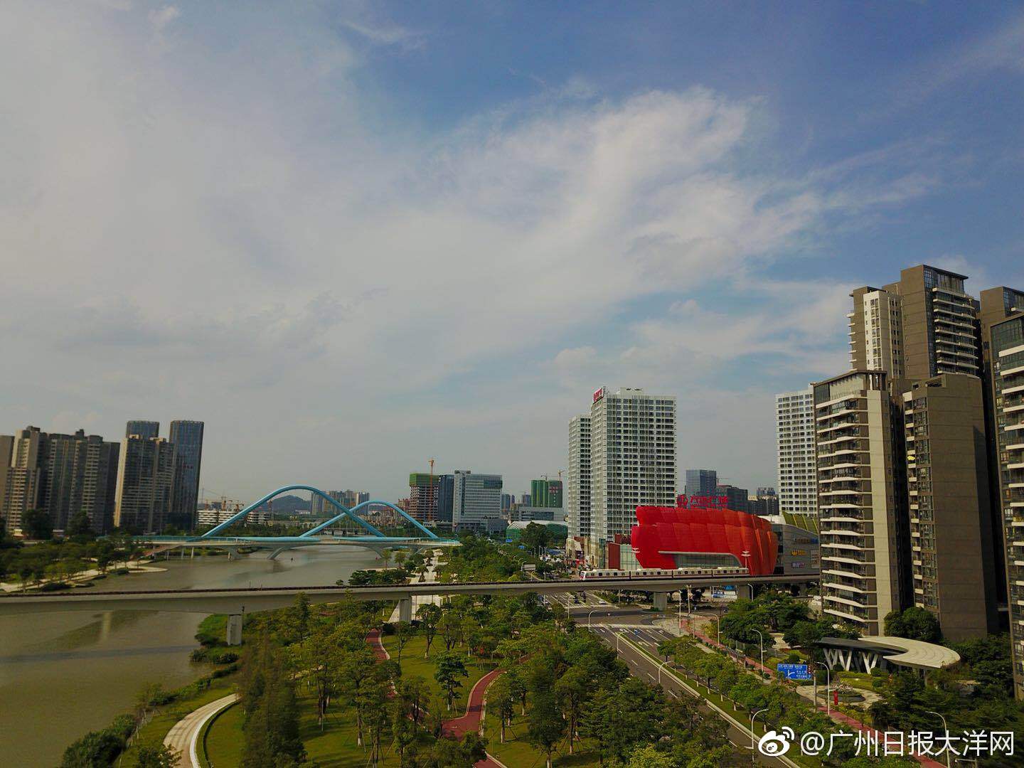 广州南沙的蓝天白云