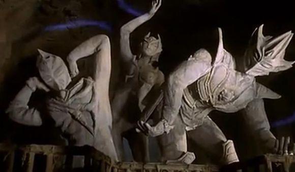 《最终圣战》(台版译为《不败的勇者》)是《迪迦奥特曼》的原班人马.