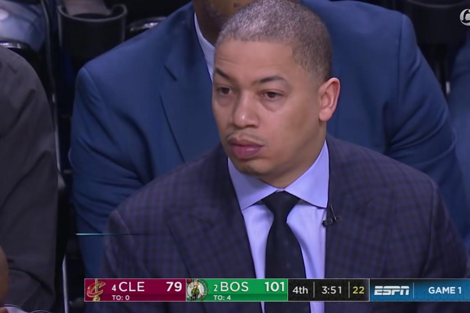 此人防死詹皇 泰伦卢最后的表情说明了一切