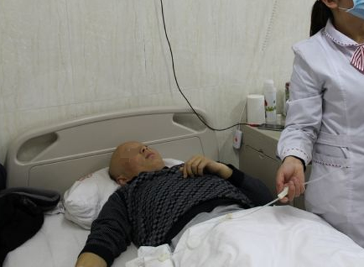 医生:癌症病人做化疗后,都会有副作用,这样做可以好受一些