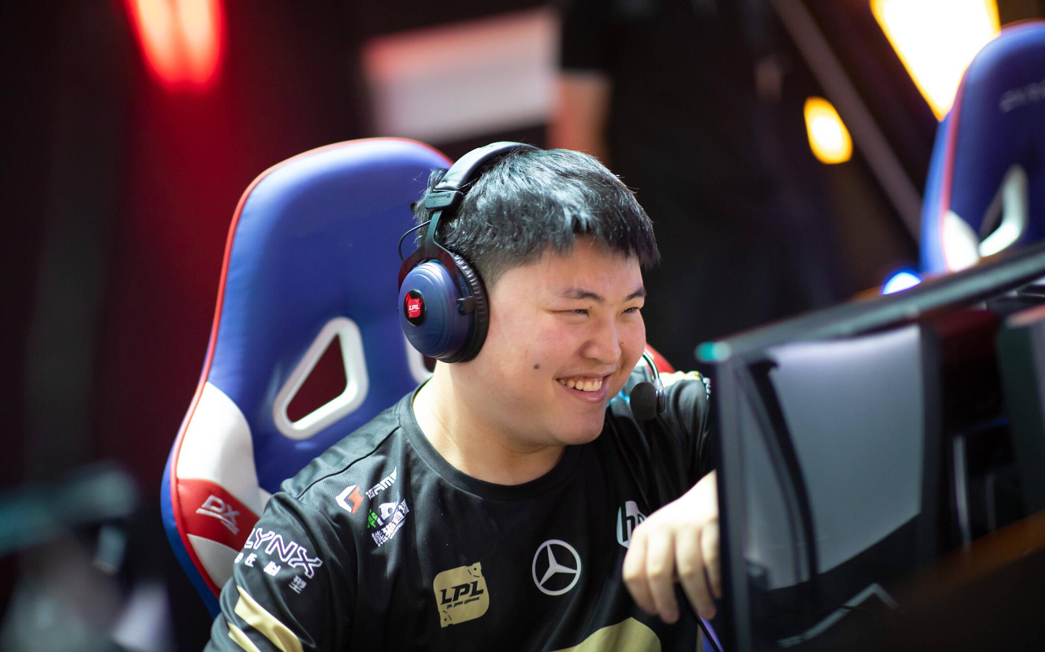 lol:faker最欣赏的lpl选手原来不是uzi 而是作为替补的他