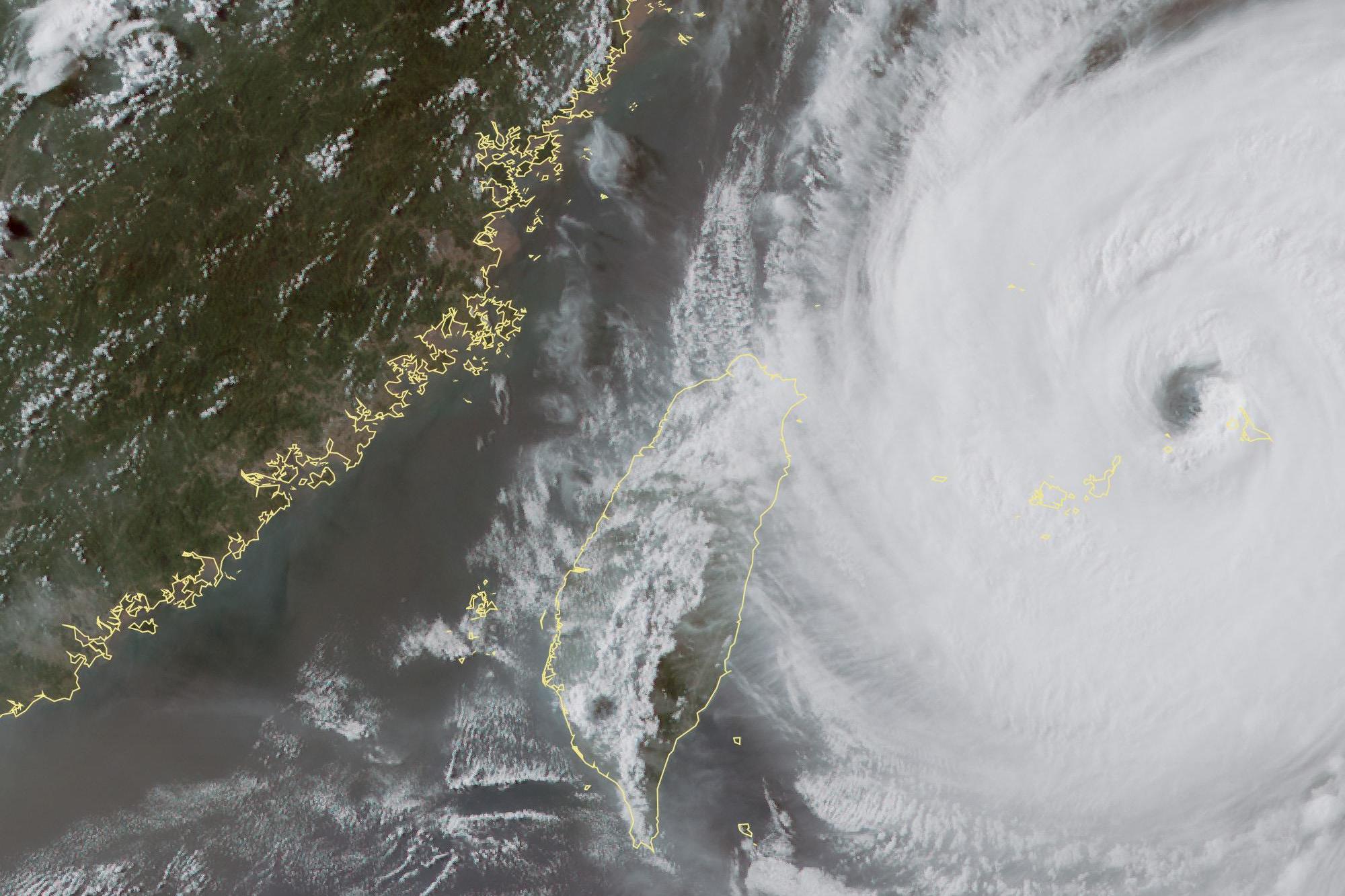 台风玛利亚图片