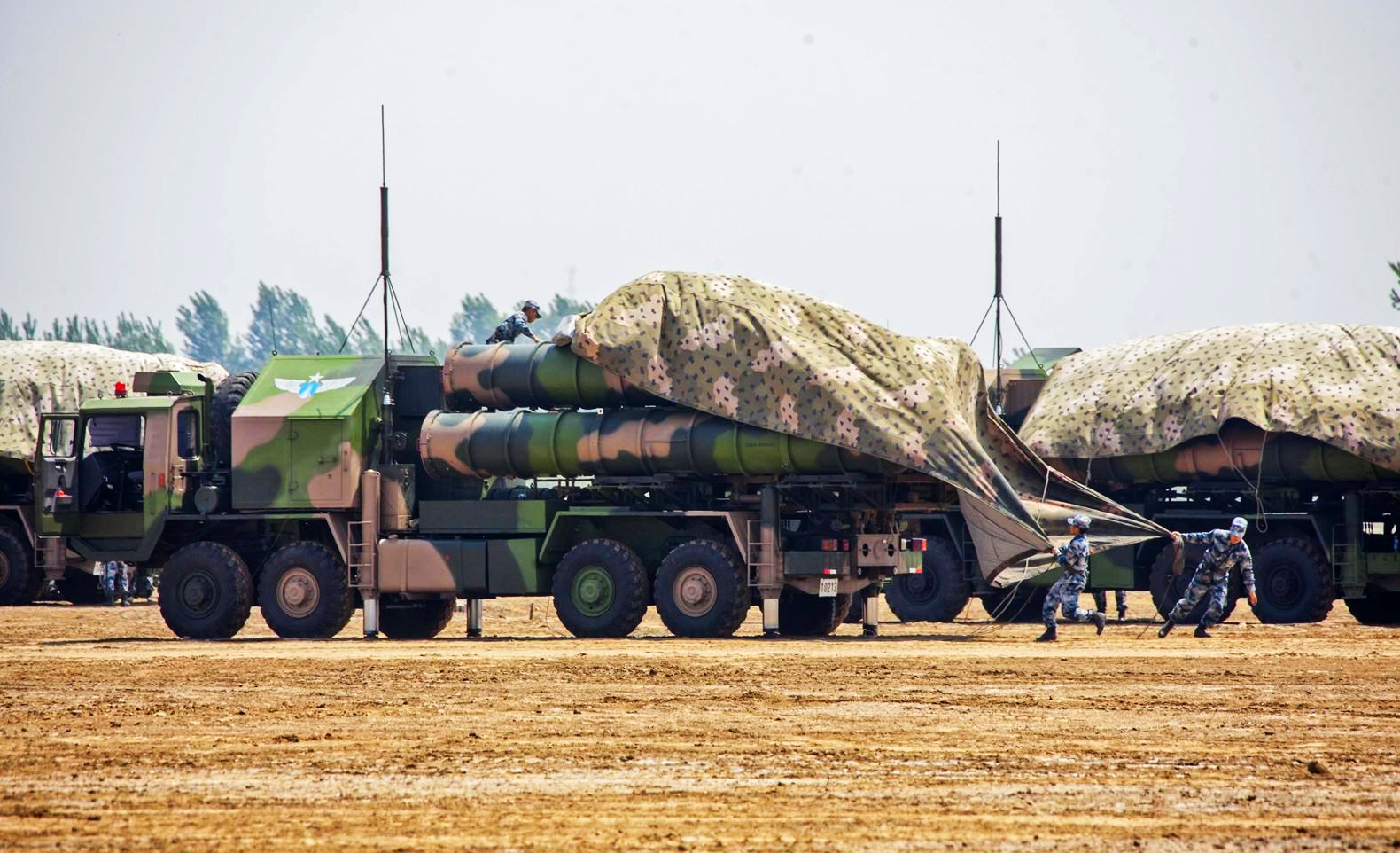 这些装备搭配,暗示s400或列装部队|部队|防空|红旗_新浪新闻