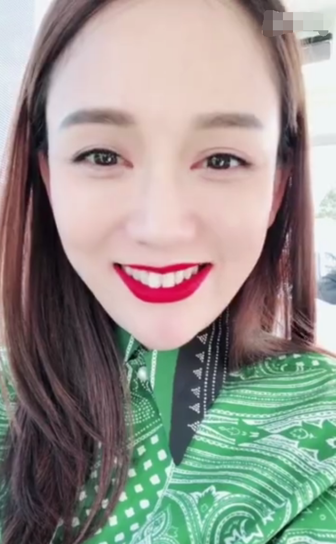 陈乔恩爱心唇太放飞自我了隔着屏蔽看到陈乔恩逗比欢乐多的感觉