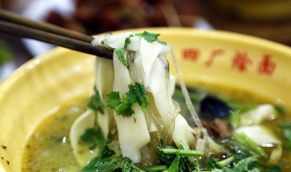 郑州西郊四厂老烩面,得劲儿!