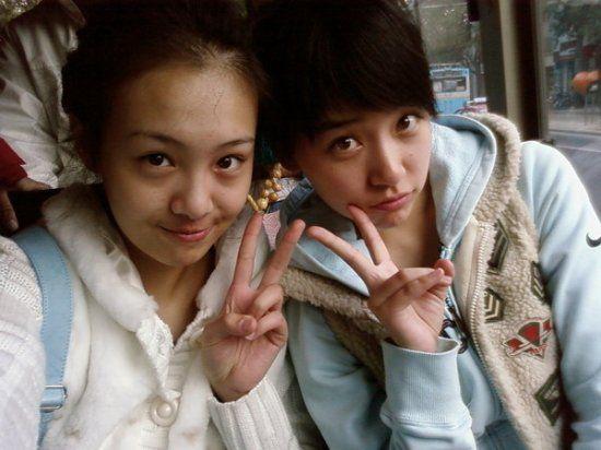 阚清子夸赞郑爽:这个女孩好漂亮!大学同窗到现在闺蜜很多年