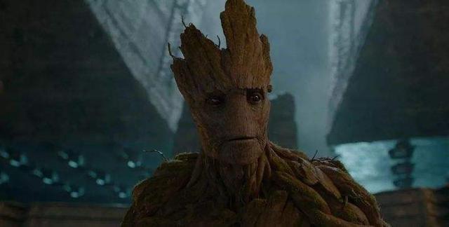 是在《银河护卫队》中首次露面,当时的格鲁特是一个身材高挑的大树人