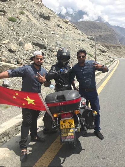 泗县小伙杨小龙骑行22个国家体验不一样的旅程