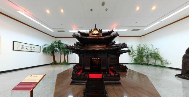 刘益谦,王薇夫妇俩创建的龙美术馆目前有浦东馆和西岸馆,构成独特的"