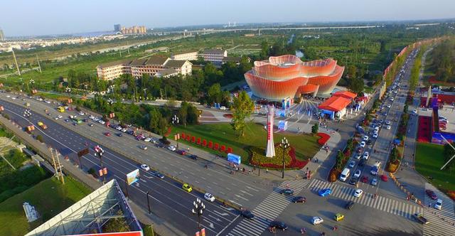 关于成都文旅度假,我们终于找到了新的代言人!