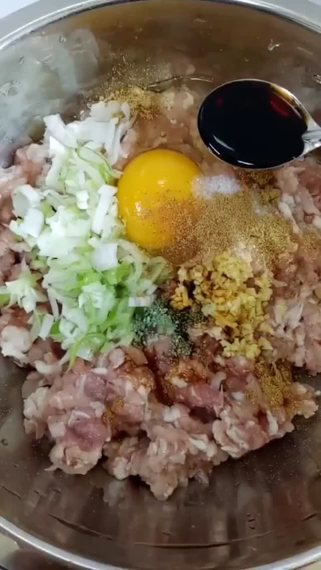 厨师教你调肉馅鲜香滑嫩超级好吃在家也能做出饭店的味道