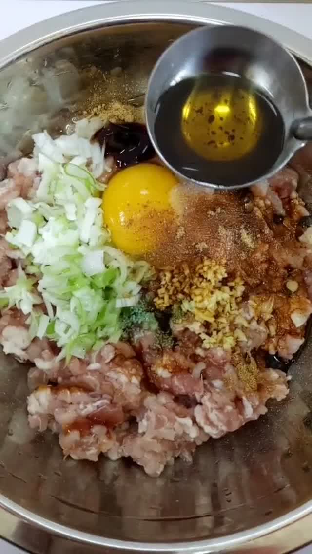 厨师教你调肉馅鲜香滑嫩超级好吃在家也能做出饭店的味道
