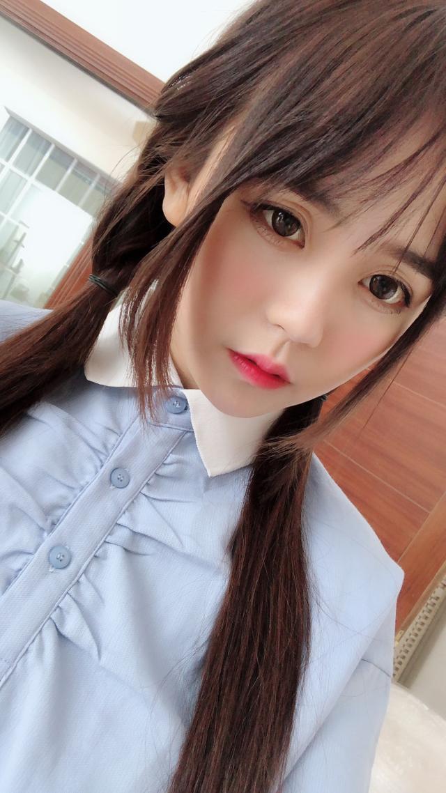 纳豆斗鱼直播一周年,新歌《第二杯半价》唱功更上一层楼