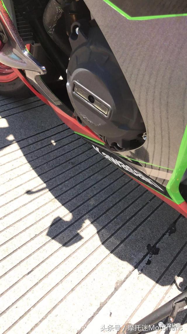 还记得那个撞了大贸ZX-10R,还骂对方穷逼的奥