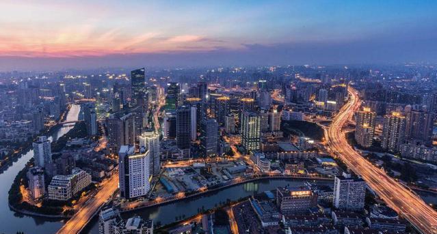 20年后的中国会是这个样子外国人预测的准吗看完你就懂了