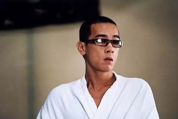 演技一般却被宠爱的明星!赵丽颖、吴京上榜