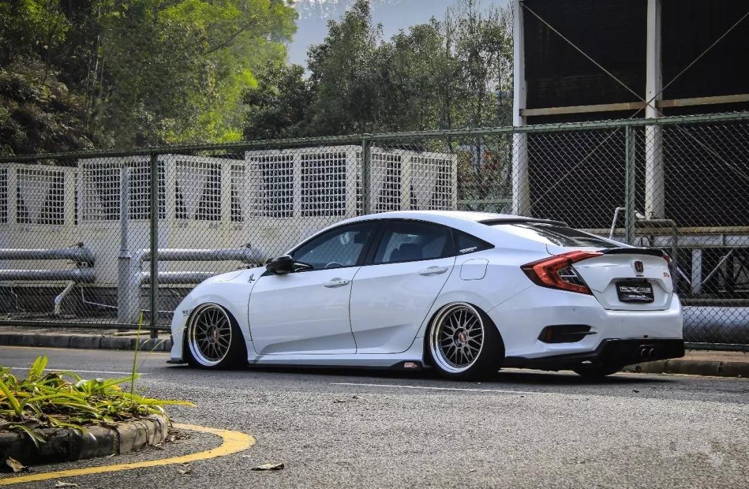 惠州车友丨越看越耐看的姿态作品本田十代思域改装案例