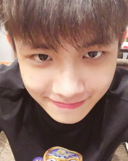 变形结束之后,林宗德一直活跃在社交平台上,关注他的人很多,也是小有