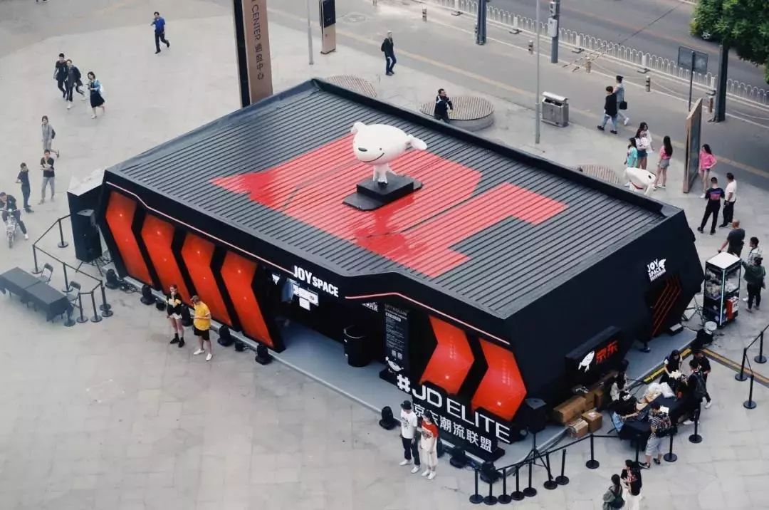 快闪店已经成为新零售的新宠,正在从街头行为艺术转变成品牌营销的新