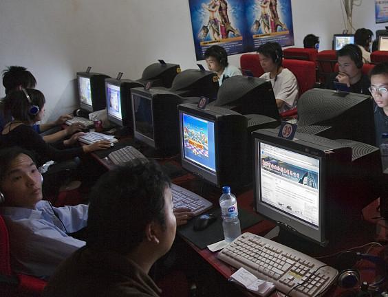 从前的网瘾少年们绝迹网吧,网管:只剩情怀