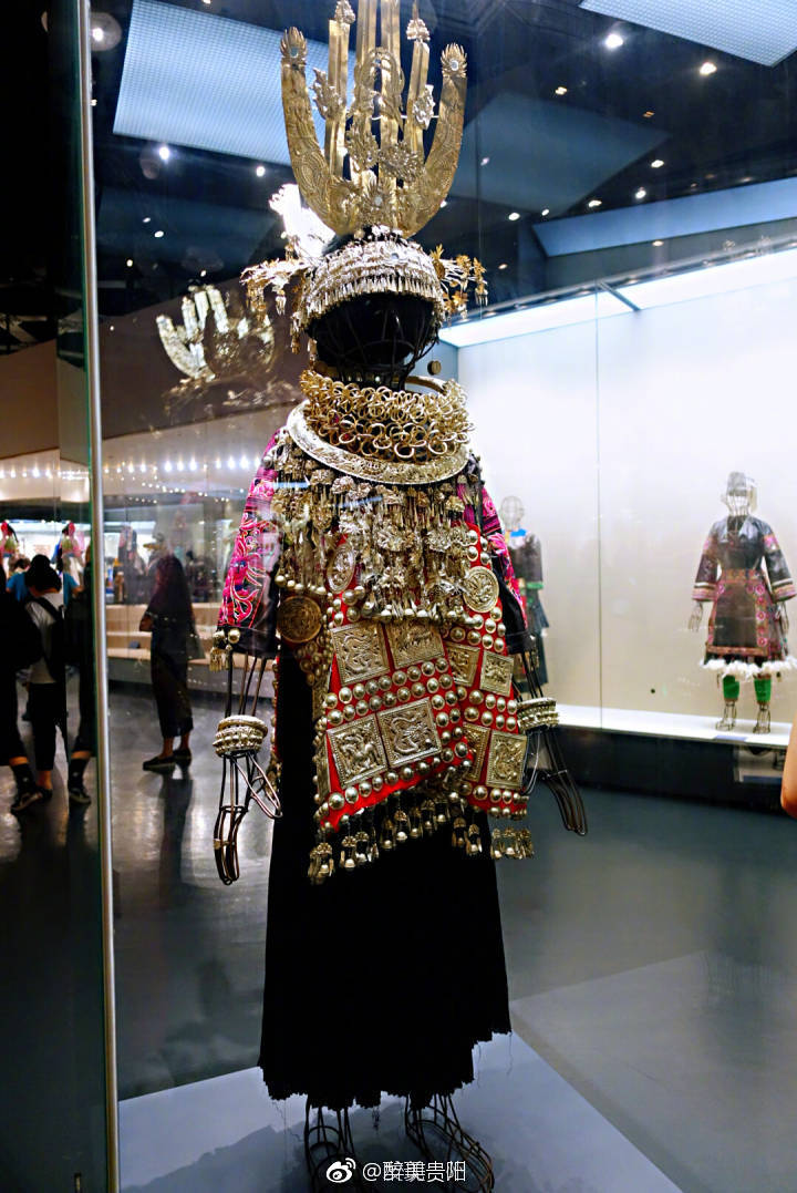 贵州省博物馆内的苗族服饰很多都是国际流行趋势啊真的很好看