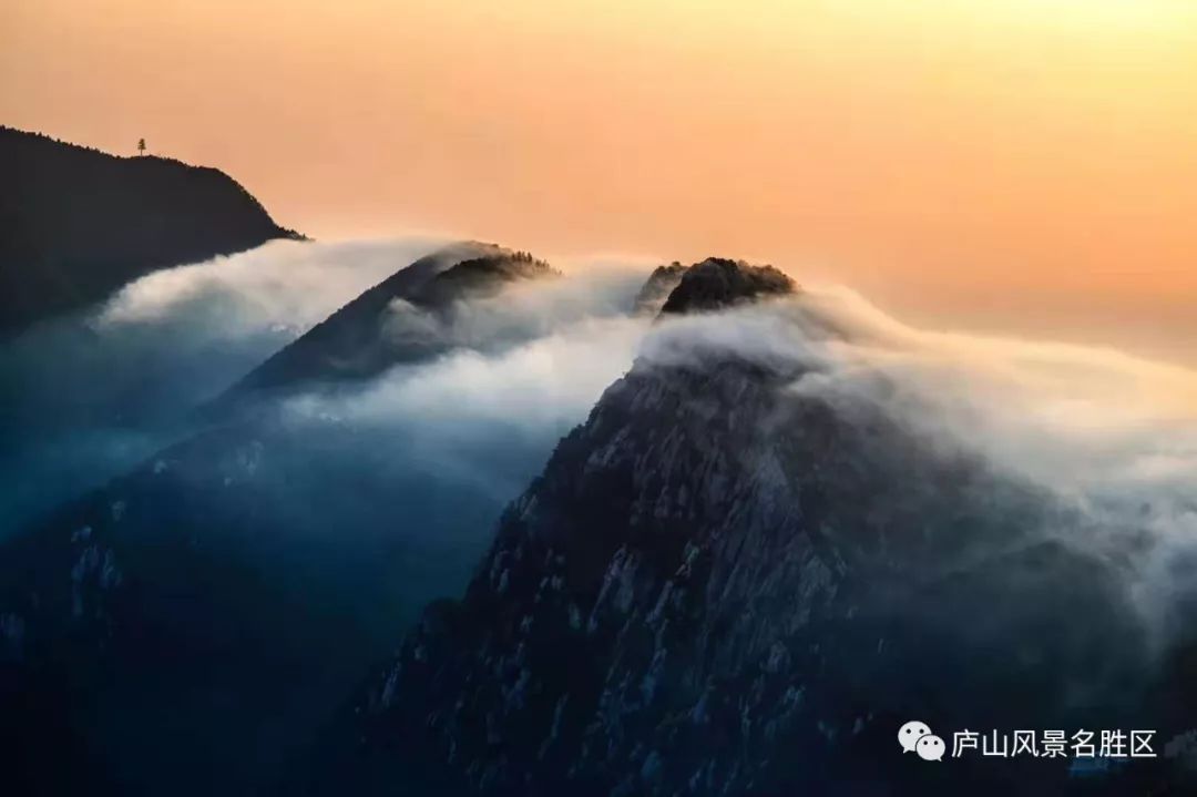初冬的庐山,乘风山游腾云端