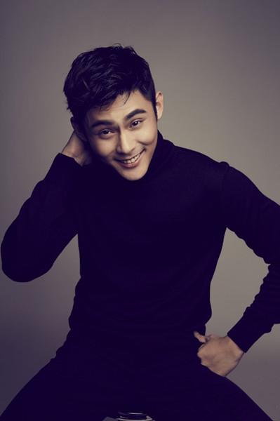 他三岁出道,被曝高中时睡兄弟女友,颜值最高童星但至今不红