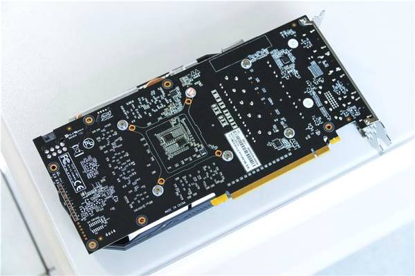 花钱少却能流畅吃鸡铭瑄10605g电竞版显卡深度体验