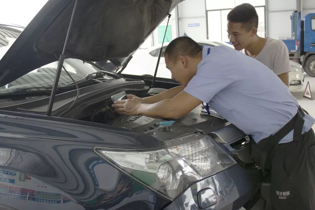 南昌老年乘车卡年检办理的具体位置在哪？