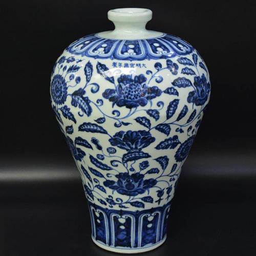 大明宣德年制青花缠枝花卉纹梅瓶造型雍容华贵大气超凡