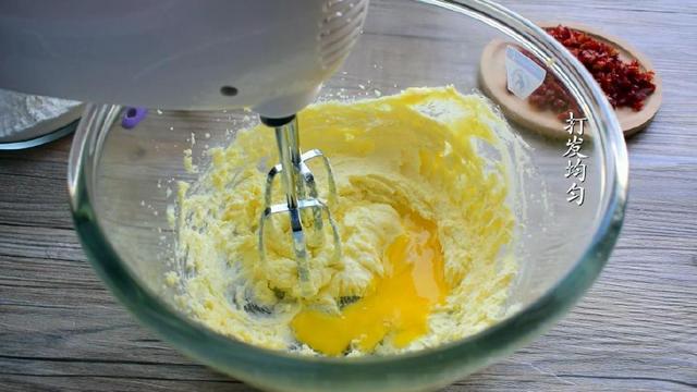 这样的蛋糕做早餐,太香了,不用打发鸡蛋,好吃易做,孩子特爱吃