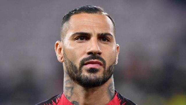 夸雷斯马:只愿用冷门的外脚背行走江湖的男人,生涯注定跌跌宕宕