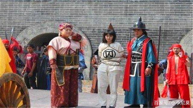 死刑犯临死前为什么还要五花大绑狱警的回答你可能不信