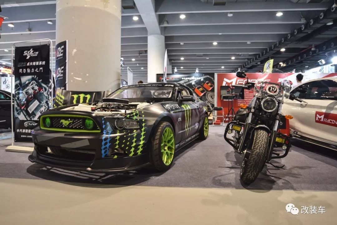 2018广州国际改装车展开幕车友们已经安耐不住内心的那份激动