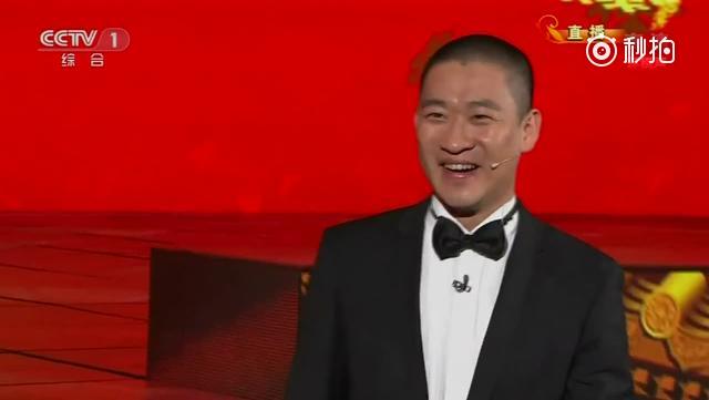 小品《这事儿不赖我》曹云金刘云天演绎经典！有意思！_新浪新闻