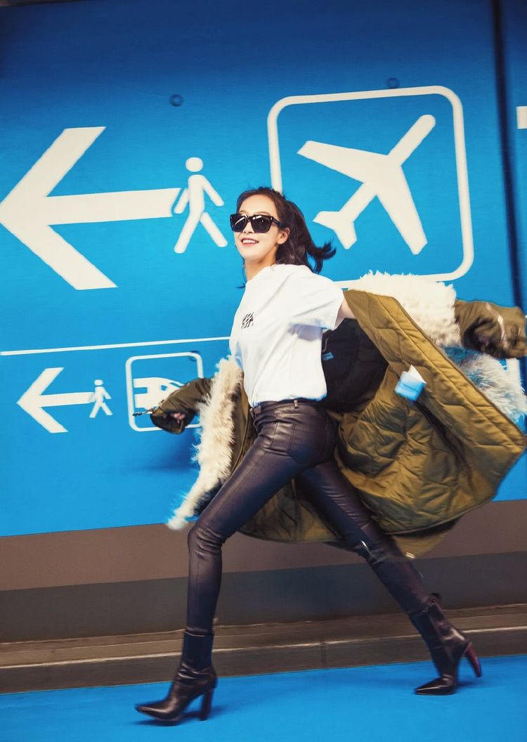 宋茜真会搭,白t配运动裤少女感十足,网友:真有30岁吗?