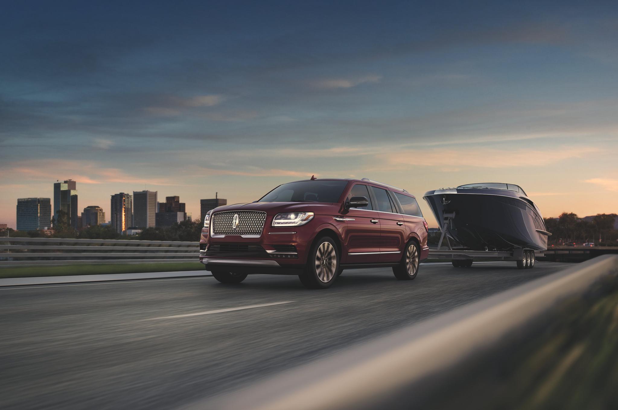 土豪出手必杀技小麦试驾全新林肯领航员