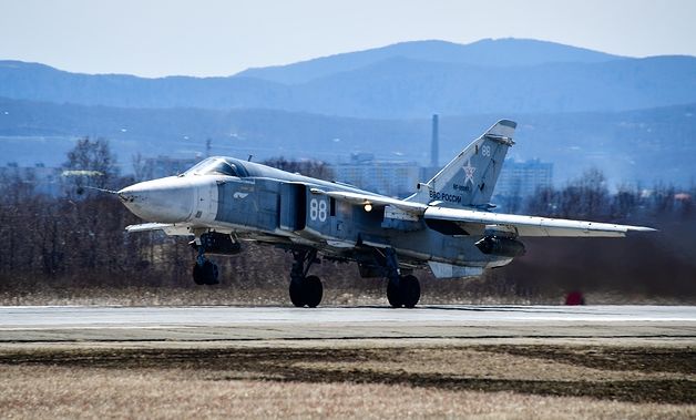 教練機雅克-130艦載殲擊機蘇-33攻擊直升機米-35攻擊直升機米-28n