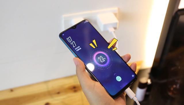 拯救赖床的你oppor17pro超级闪充为小姐姐节省了一分钟