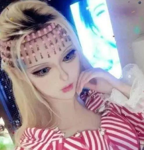 网红|芭比娃娃|迪丽拉_新浪新闻