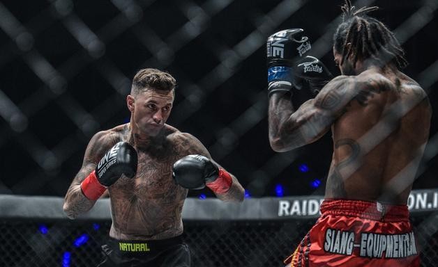 荷兰踢拳巨星扬威one冠军赛武林风需请这样的真拳王磨砺付高峰